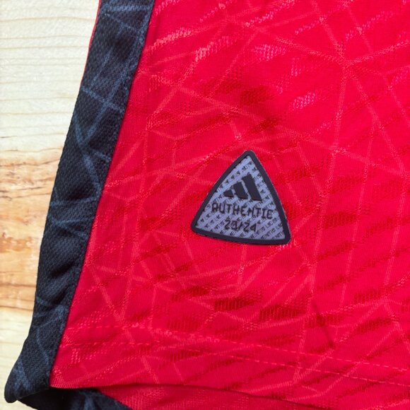 Manchester United Jersey Mens Large Red Casemiro Slim Fit Adidas Soccer - Picture 6 of 15